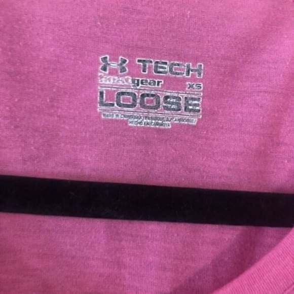 Under Armour Tech Tee Womens XS Loose Fit UA Tech V Neckline Pink - Picture 2 of 8